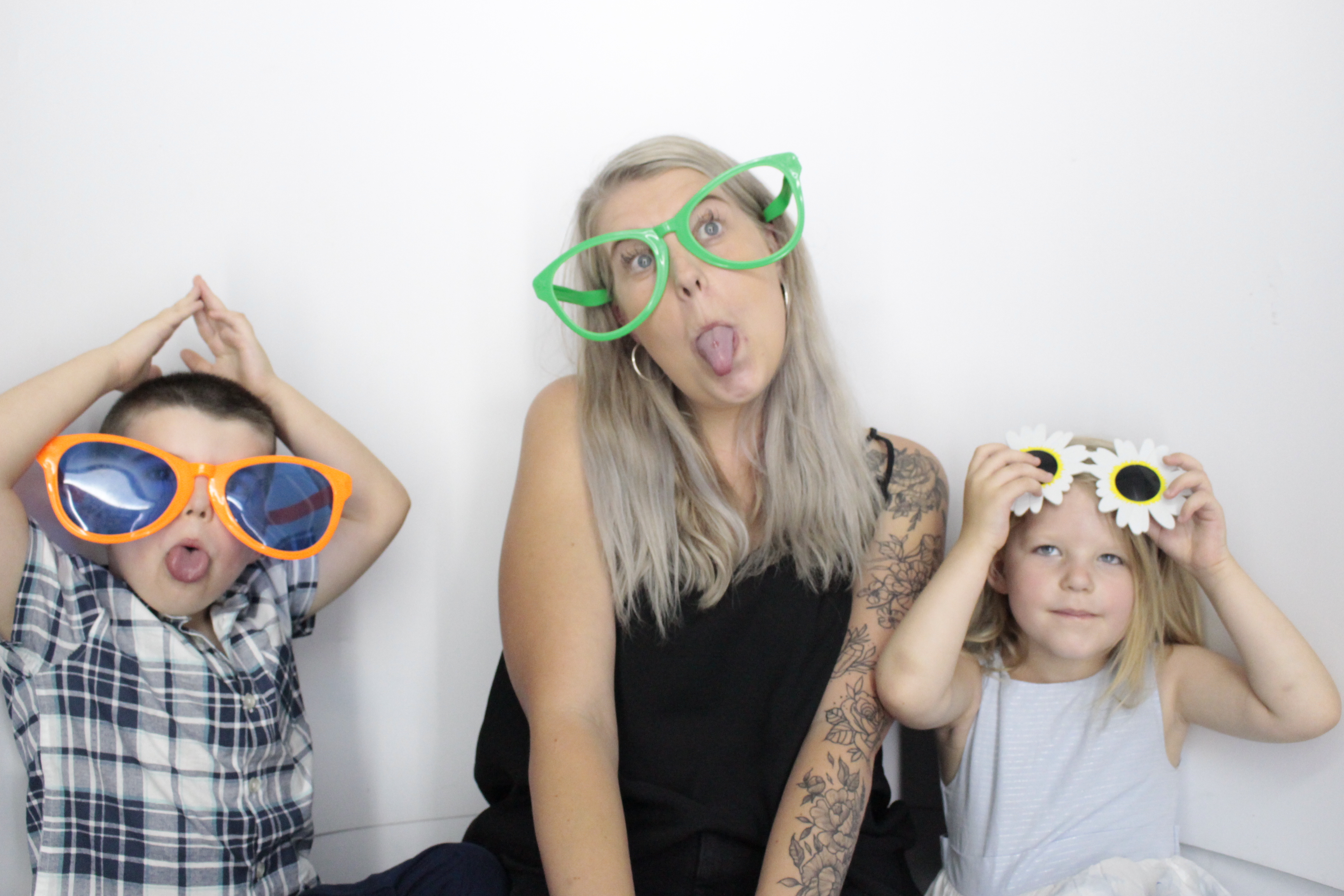 Kerry's 30th Birthday | View more photos from the event at gallery.myphotoboothexperience.co.uk/u/MyPhotoBoothExperienceLtd/Kerrys-30th-Birthday
